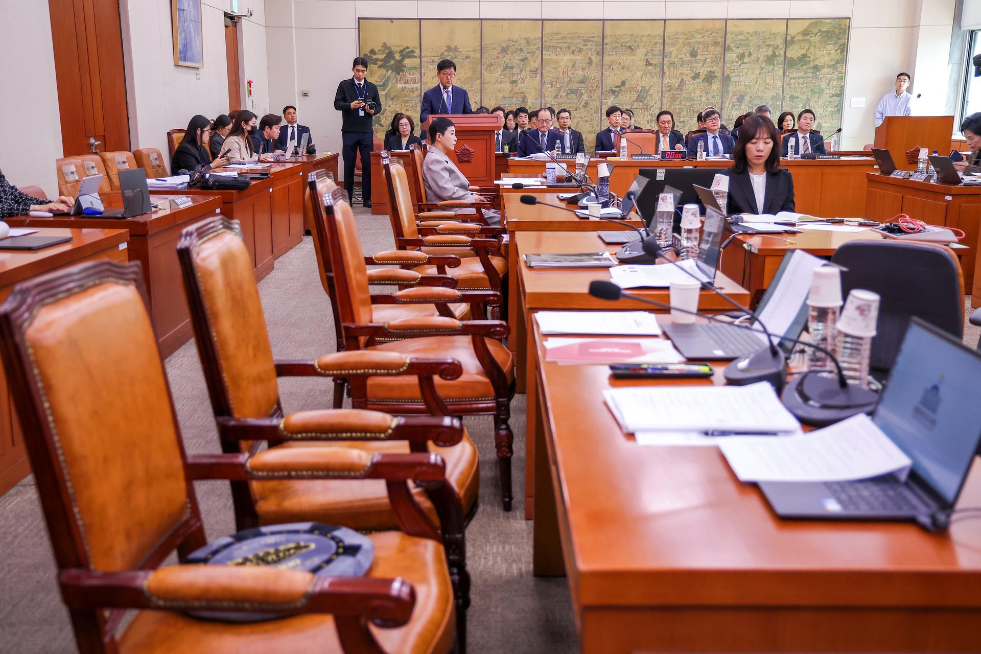 [사설]숙의, 정치가 살고 대한민국이 사는 길 -균형과 품격의 사회를 향하여-