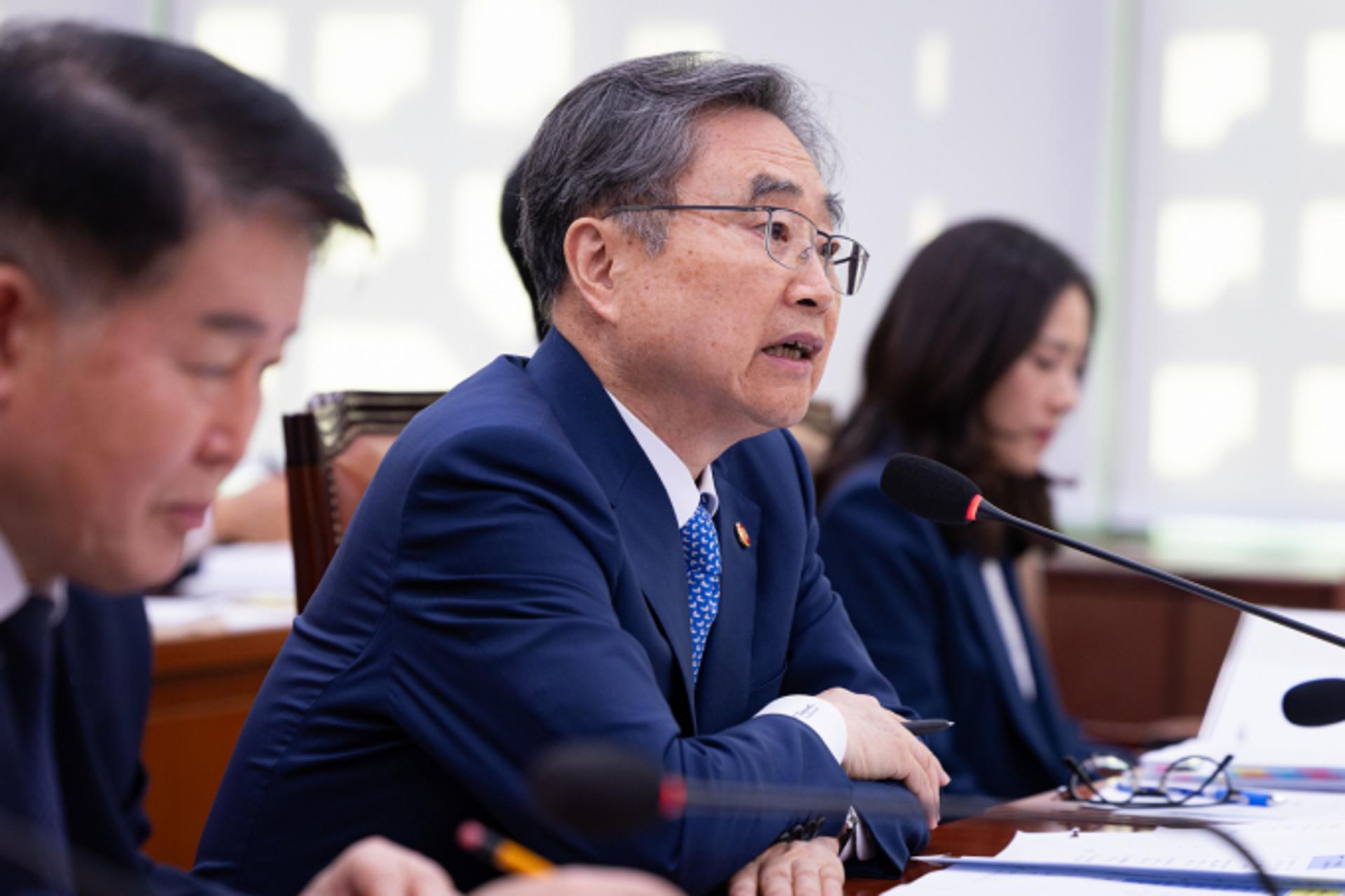 [단독]정부, 우크라 대사관 철수 수순…교민에 폴란드로 이동 권고