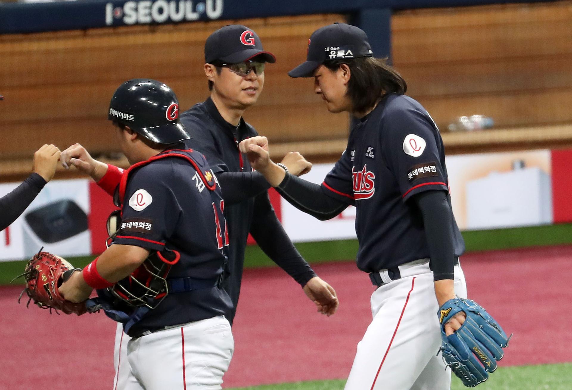 허문회, 수석코치로 롯데 복귀…조원우 코치 등 전현직 감독 3명 동행