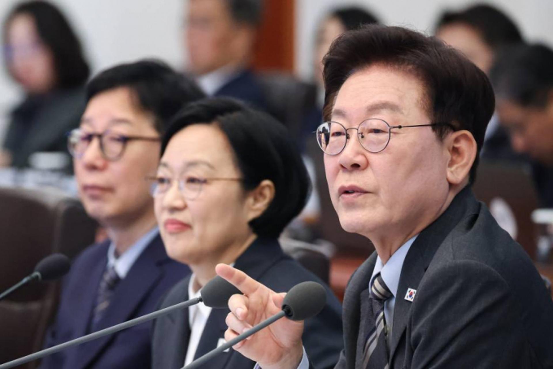 [사설] 논란 부른 '이주민' 발언… 이래서 SNS 줄이라는 것