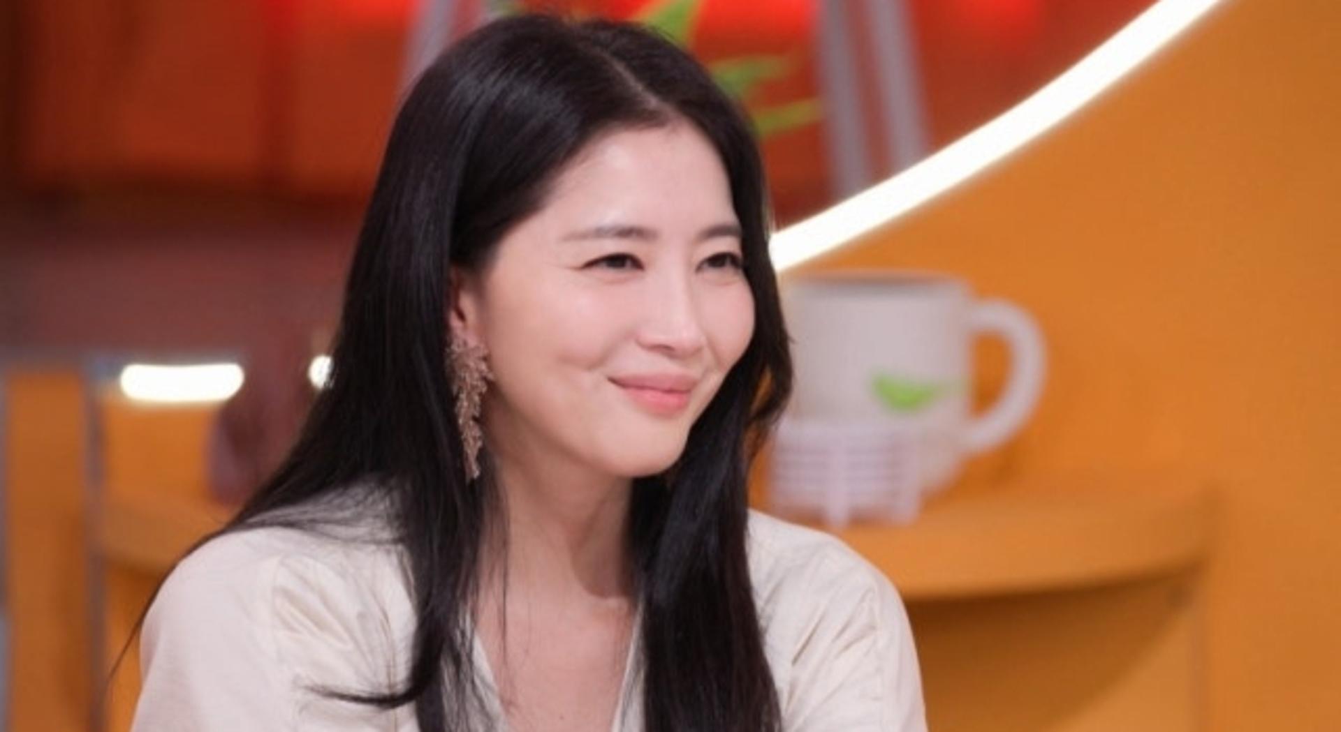 "아들 데리고 목욕탕까지"…'4세 연하♥' 오윤아 재혼한 이유