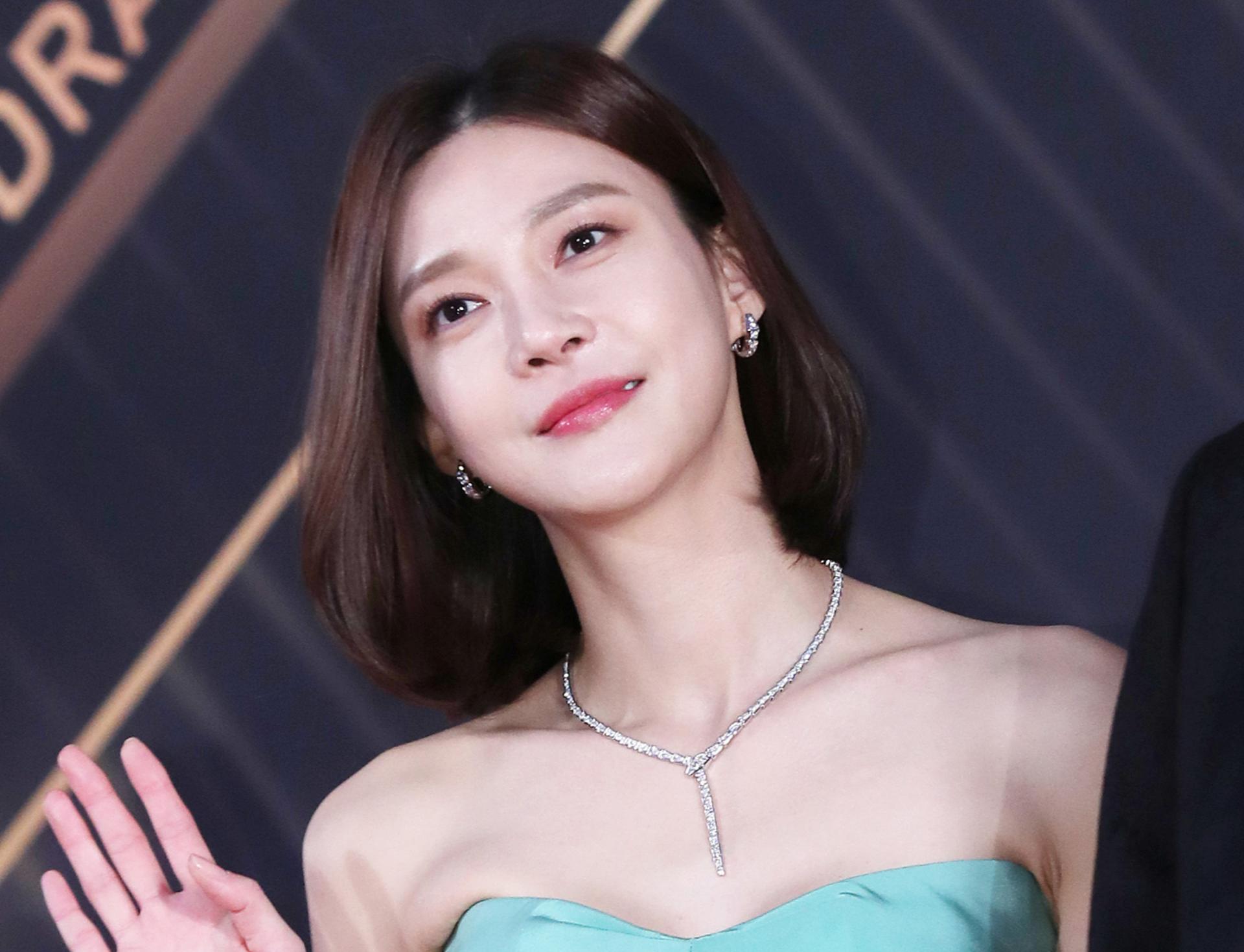 "뺨 때리고 고막 찢어져"…차예련, '85년생 학폭 여배우' 지목 반박
