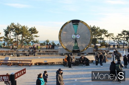 모래시계공원과 밀레니엄 모래시계. /사진=박정웅 기자
