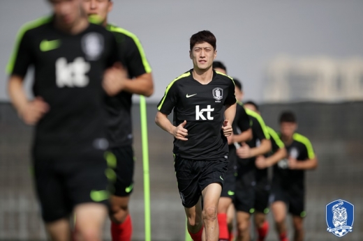 지난 1일(한국시간) 사우디아라비아와의 평가전서 3-4-2-1 포메이션으로 실험에 나섰으나 좋은 결과를 얻진 못했던 한국 대표팀. /사진=대한축구협회 제공