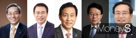 (왼쪽부터) 윤종규 KB금융지주 회장, 조용병 신한금융지주 회장, 김정태 하나금융지주 회장, 김광수 NH농협금융지주 회장, 손태승 우리금융그룹 회장 겸 우리은행장/사진=각사