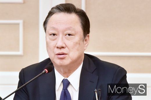 [머니S포토] 발언하는 박용만