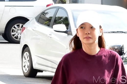 전 남차친구와 폭행여부를 두고 공방을 벌이고 있는 걸그룹 카라 출신 구하라가 지난해 9월 18일 서울 테헤란로 강남경찰서에 출석하고 있다. /사진=임한별 기자