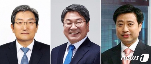 8일 청와대는 2기 인선 발표를 했다. 사진 왼쪽부터 청와대 비서실장에 내정된 노영민 주중대사, 정무수석에 내정된 강기정 전 의원, 국민소통수석에 내정된 윤도한 MBC논설위원. /사진=뉴스1