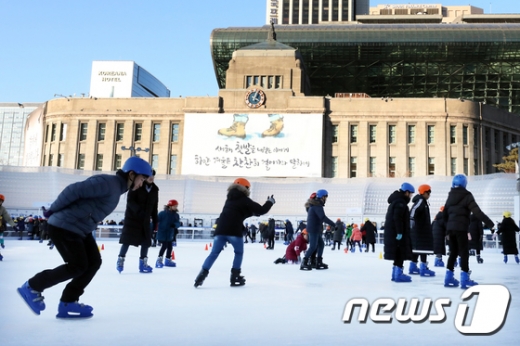 서울광장 스케이트장. /사진=뉴스1 황기선 기자