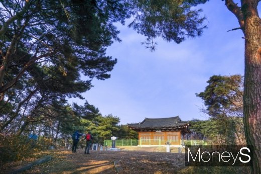화산리 김연방 선생 묘소. /사진=한국의길과문화