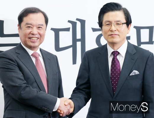 [머니S포토] 황교안 입당