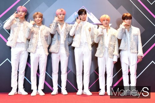 [머니S포토] 아스트로, 느낌 충만 6명의 남자들