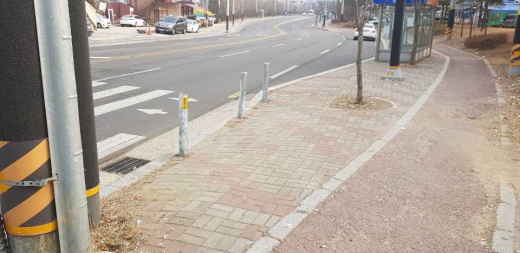 파주시는 '노후 위험' 볼라드 일제 정비 추진한다. /사진제공=파주시