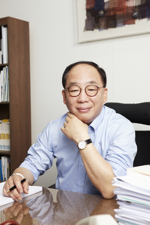 엘앤피코스메틱 권오섭 회장 '자랑스러운 일리노이대 동문상’ 수상