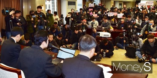 김태우 전 수사관이 21일 서울 세종대로 프레스센터에서 청와대 민간인 사찰 문건 폭로와 관련해 기자회견을 가졌다./사진=임한별 기자