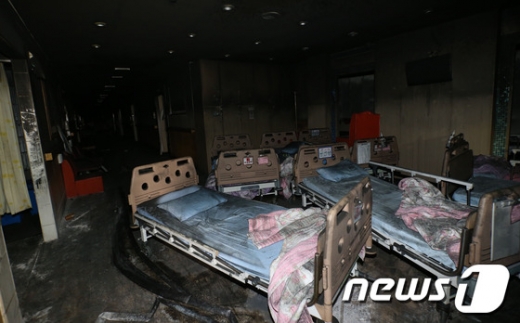 2014년 전남 장성 요양병원에 치매 노인 A씨가 불을 질러 환자 등 22명이 숨졌다. 무기징역을 구형받은 A씨에 대해 징역 20년이 선고됐다./사진=뉴스1