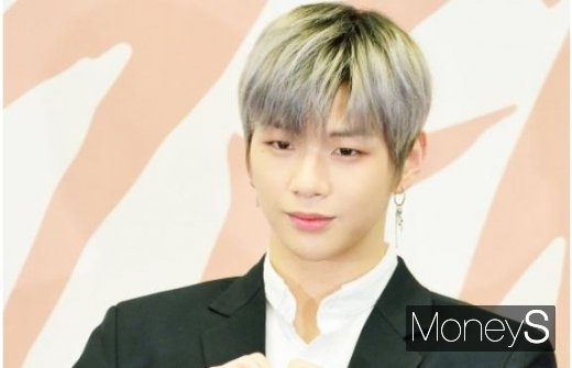 강다니엘 공식 팬카페. /사진=임한별 기자