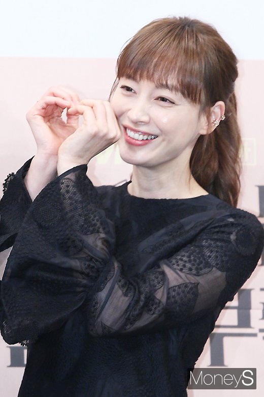 [머니S포토] 9년 만에 안방극장 복귀한 이나영