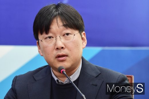 [머니S포토] 카풀 발언하는 정주환 대표