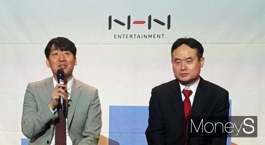 김동훈 NHN엔터테인먼트 클라우드사업부 이사(왼쪽)와 백도민 NHN엔터테인먼트 클라우드사업본부장이 질문에 답변하고 있다. /사진=채성오 기자
