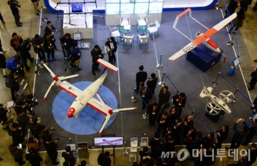 부산 벡스코에서 열린 '2017 드론쇼 코리아'/사진=뉴시스