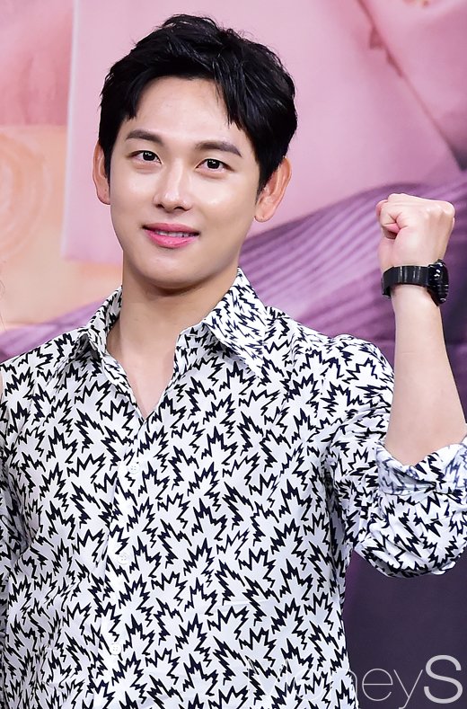 타인은 지옥이다. 사진은 임시완. /사진=임한별 기자