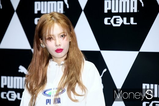 [머니S포토] 핫 아이콘 현아, '립스틱 짙게 바르고'