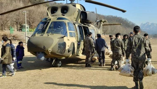 겨울철 혹한기 ‘배고픈 야생동물 먹이주기’ 행사. / 사진제공=고양시