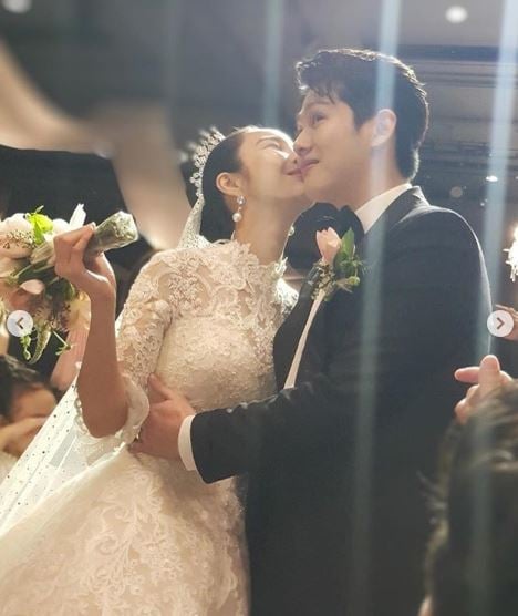 이사강♥론 결혼. /사진=이사강, 론 인스타그램