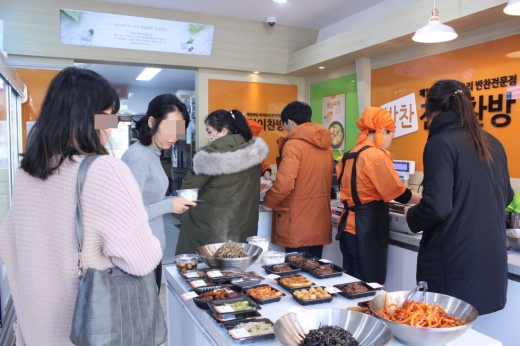 진이찬방 제공 @머니S MNB, 식품 외식 유통 · 프랜차이즈 가맹 & 유망 창업 아이템의 모든 것