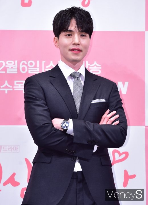 [머니S포토] 이동욱, 완벽주의 변호사