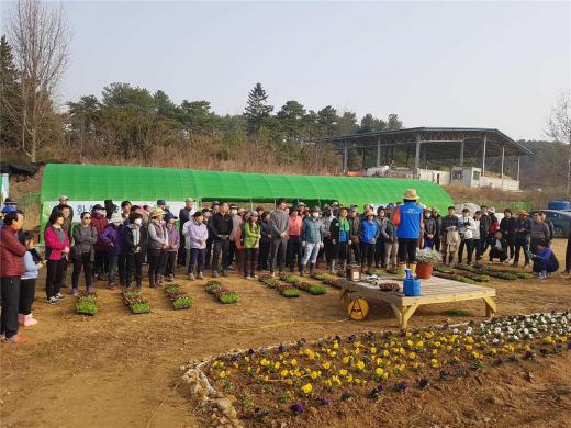 ▲ ‘도시농부학교’ 교육모습. / 사진제공=화성시