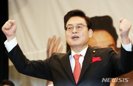 정우택 자유한국당 의원이 31일 서울 여의도 국회 헌정기념관에서 당대표 출마 기자회견을 가졌다./사진=뉴시스 이종철 기자