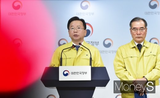 [머니S포토] 대명절 앞둔 대한민국, 구제역 초비상