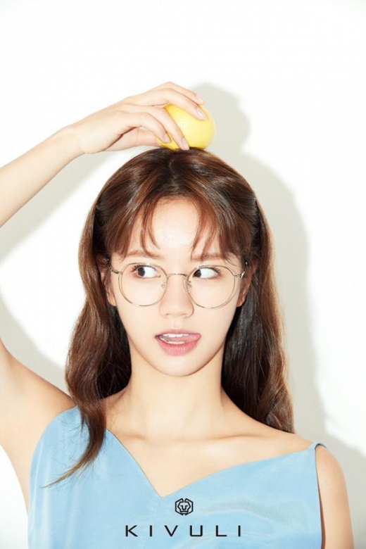 [★화보] 혜리, 여대생 느낌의 깜찍한 아이웨어룩