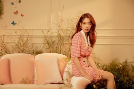 [★화보] 박신혜, 봄 여성패션 '럭셔리한 레이디룩' 제안