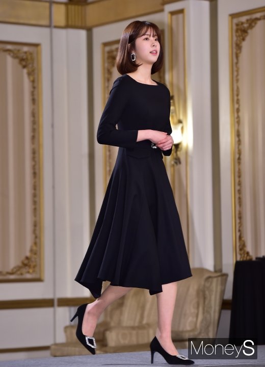 [머니S포토] 서은수, 블랙 원피스 입고 우아하게