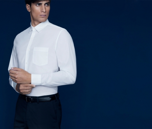 유니클로가 맞춤셔츠 서비스를 제공한다. /사진=유니클로