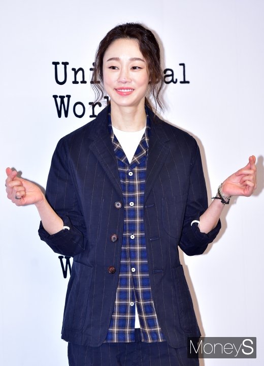 [머니S포토] 최여진, 러블리한 '뽀글머리'