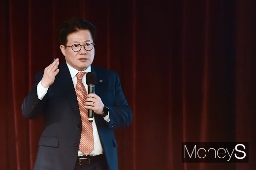 이영원 미래에셋대우 글로벌주식컨설팅팀 이사가 지난 1월22일 열린 '제11회 머니톡콘서트'에서 강연을 하고 있다. / 사진=임한별 기자