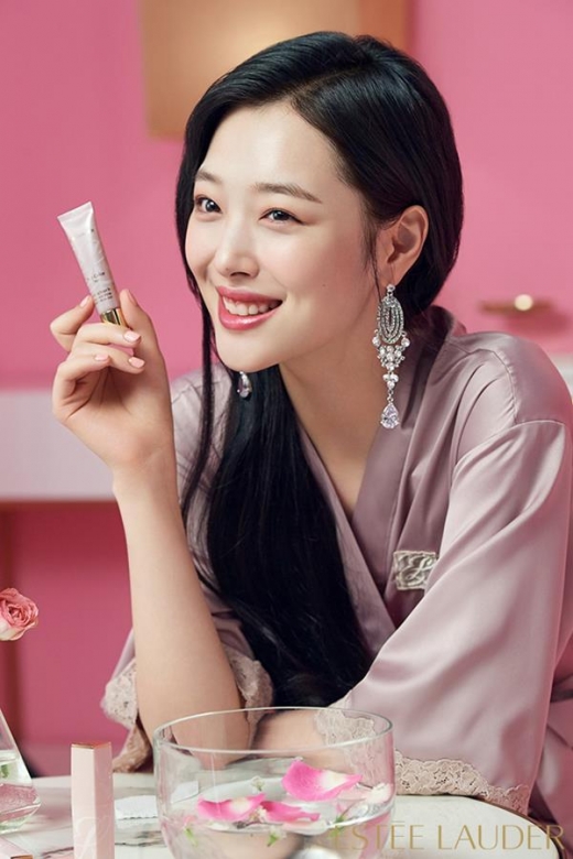 [★뷰티] 설리, 새콤달콤한 과즙미의 표본