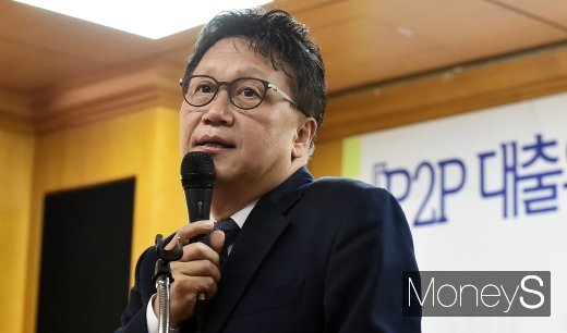 [머니S포토] P2P 공청회, 축사하는 민병두