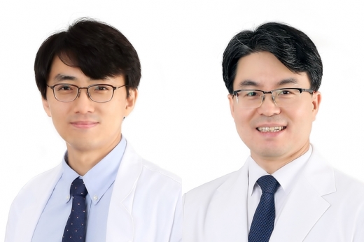 심재준 소화기내과 교수(좌)·김범수 간담도췌장외과 교수(우)./사진=경희의료원