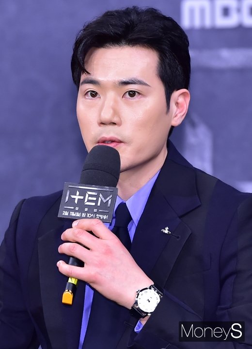 [머니S포토] 김강우 '이번에는 악역으로 돌아왔어요'