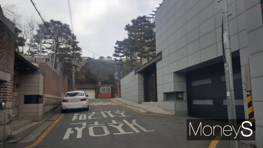 강남구 논현동의 한 고급 단독주택 밀집지역. /사진=김창성 기자
