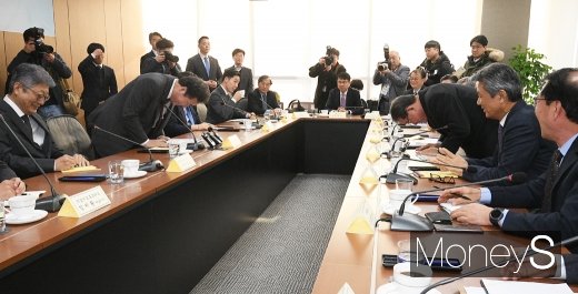[머니S포토] 중견기업연합회 방문한 이낙연