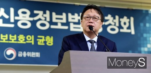 [머니S포토] 축사하는 민병두