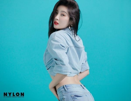 [★화보] 선미, 배우 정가람과 도발적인 데님 룩