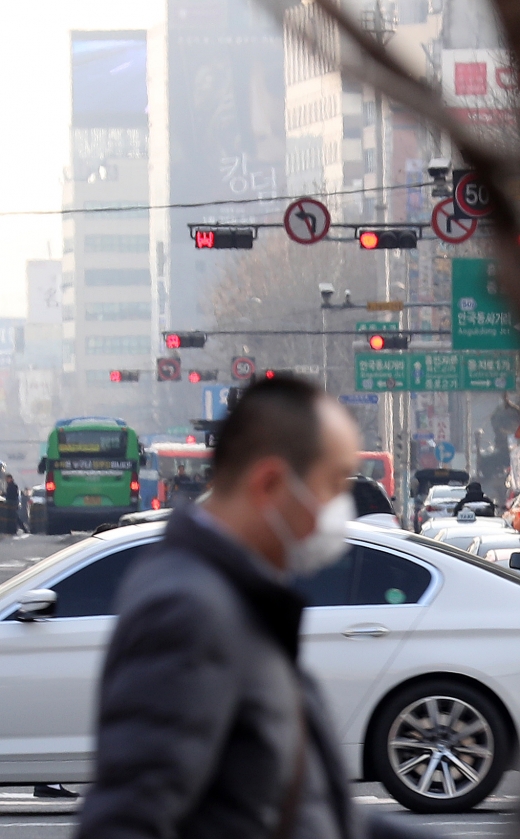 ▲ 차량으로 인한 초미세먼지. / 사진=머니S
