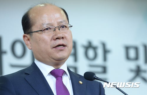 이종명 자유한국당 의원./사진=뉴시스 김영환 기자